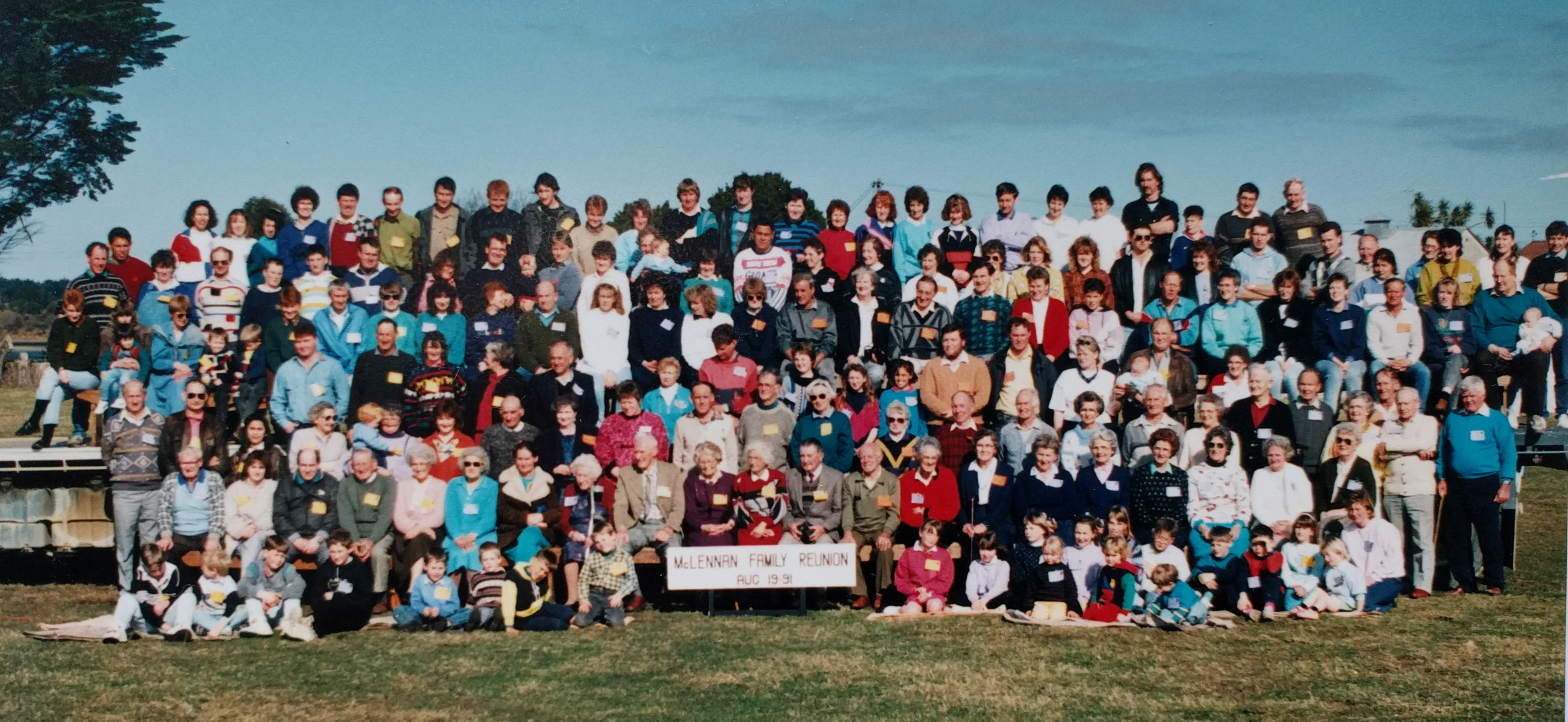 Photo of photos/Murdoch & Mary McLennan desc reunion Pounawea Aug1991